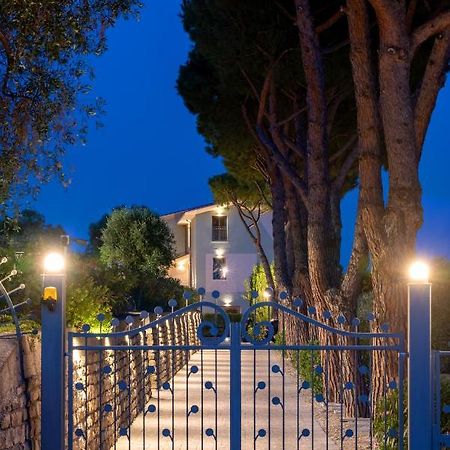 Villa Lea Imperia Buitenkant foto