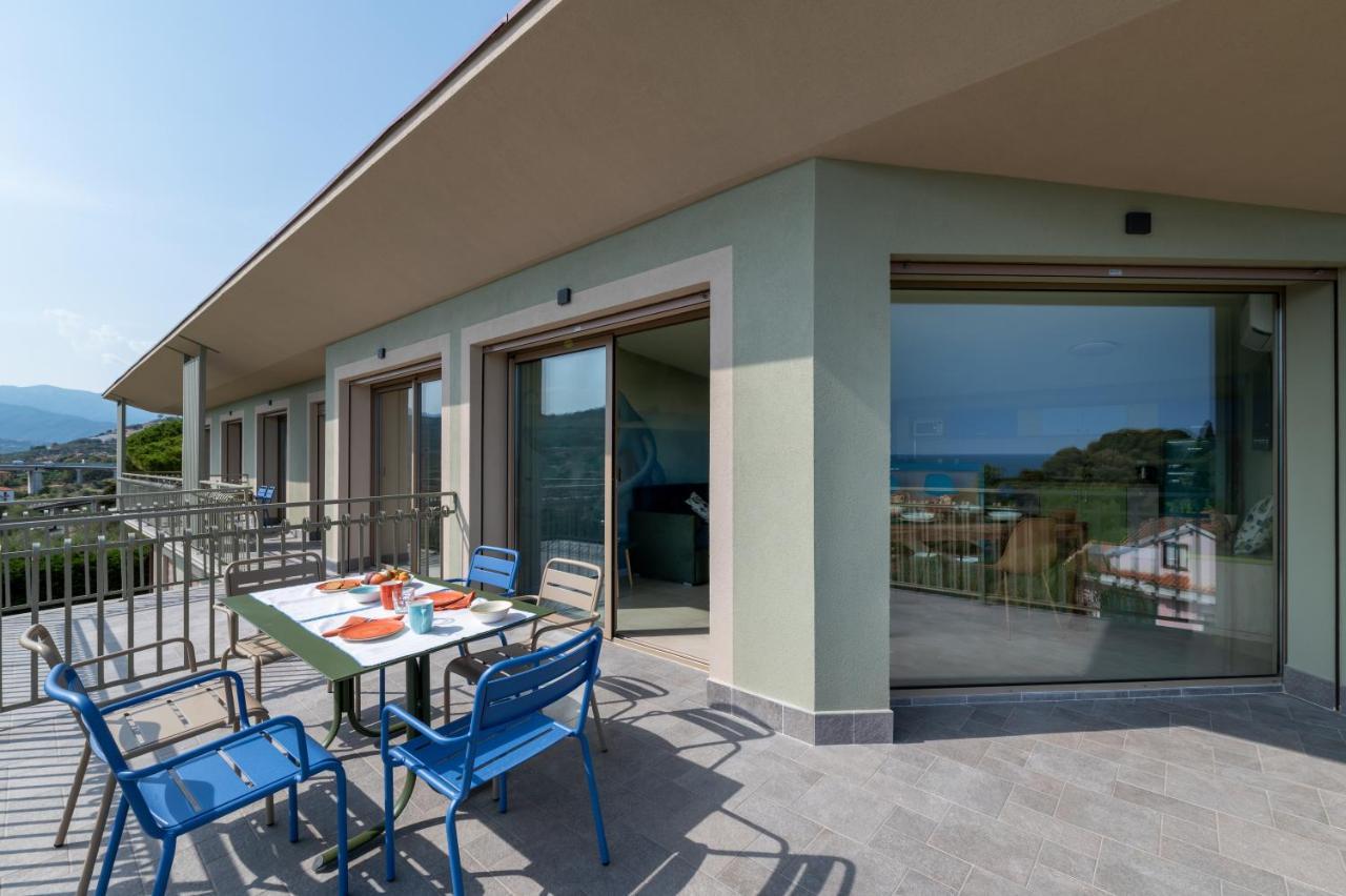 Villa Lea Imperia Buitenkant foto