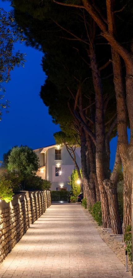 Villa Lea Imperia Buitenkant foto